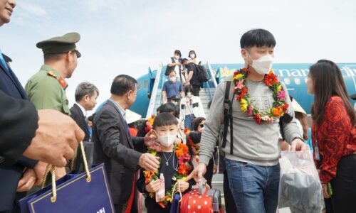 Tung cánh mở rộng bầu trời, đón sóng phục hồi ngành du lịch toàn cầu
