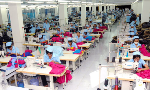 Khó khăn đối mặt với hoạt động xuất nhập khẩu