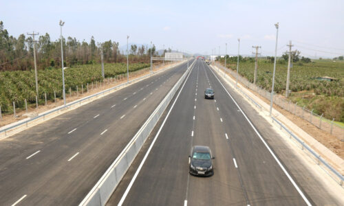 Thị trường bất động sản hồi sinh sau thời gian suy thoái